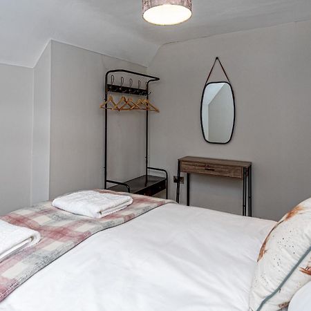 돌겔라우 Character Townhouse In Town Centre & Superb Views 빌라 외부 사진