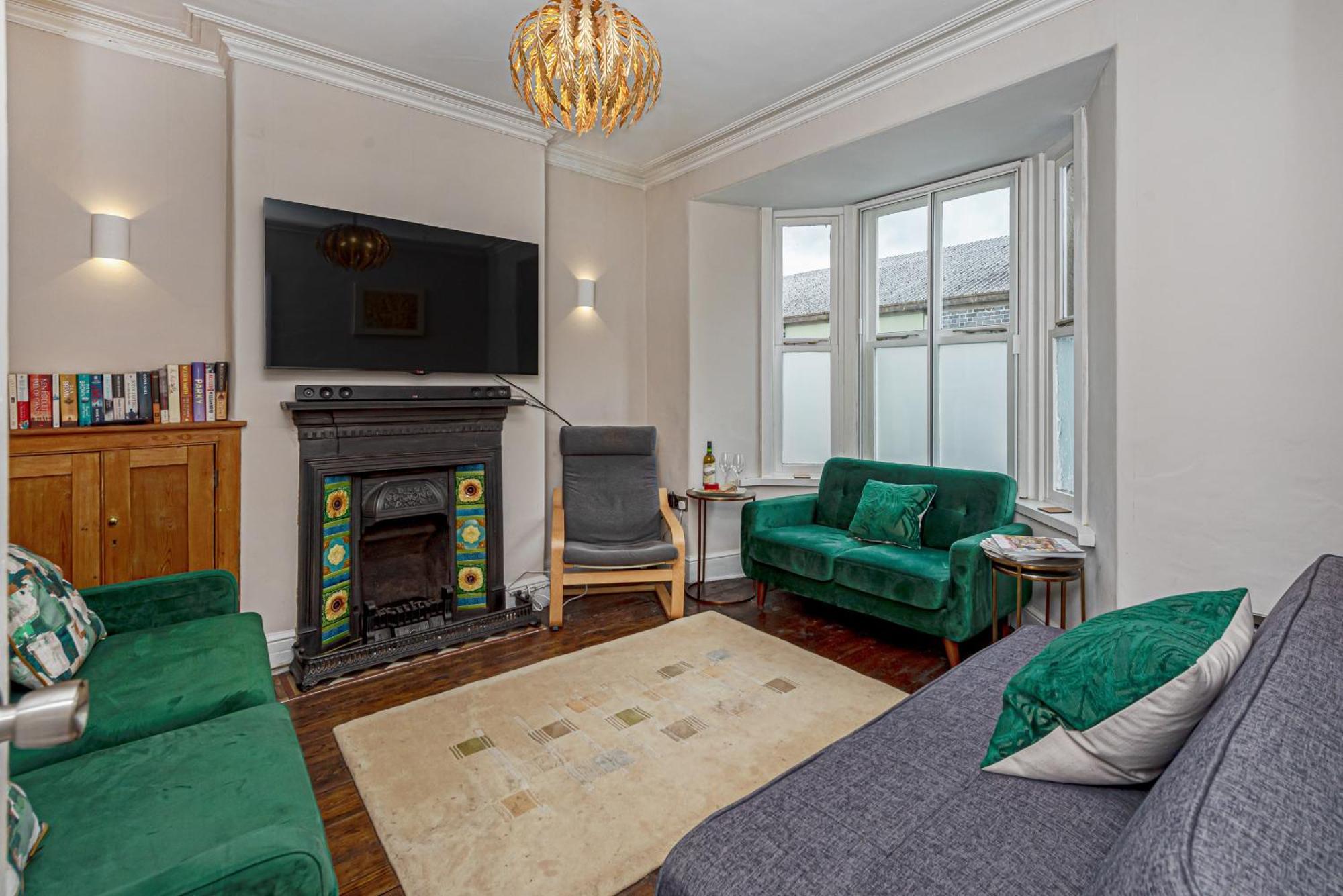 돌겔라우 Character Townhouse In Town Centre & Superb Views 빌라 외부 사진